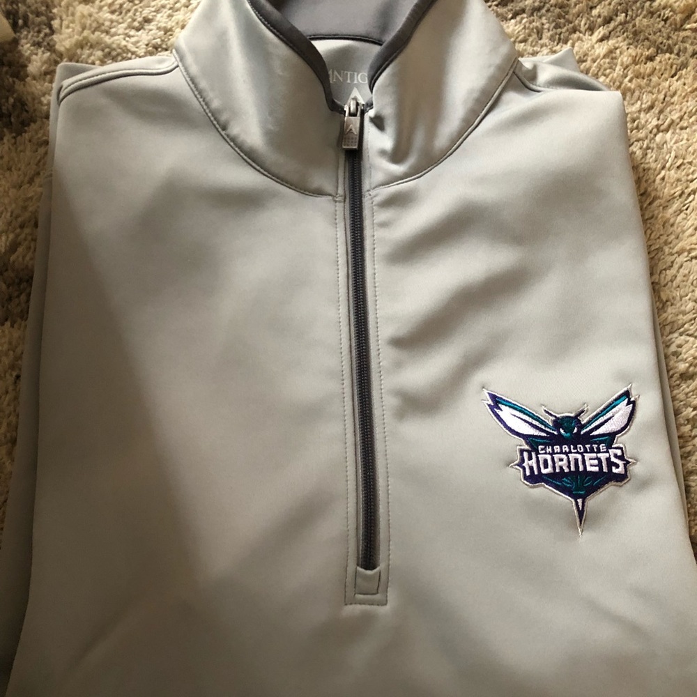 Men’s athletic Hornets Pullover